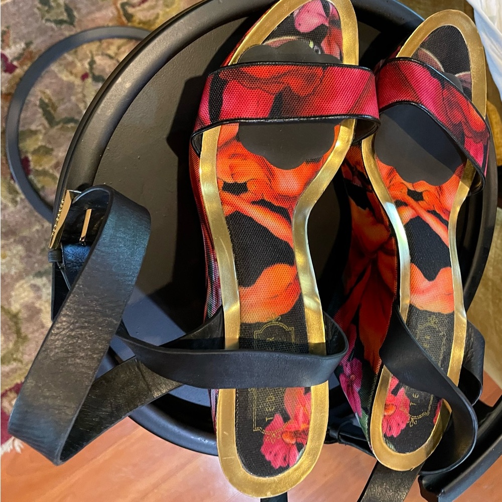 Ted Baker floral ankle strap sandal sz 10 - Picture 3 of 9